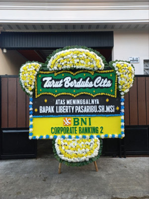 Papan Bunga Duka di Lingga Utara